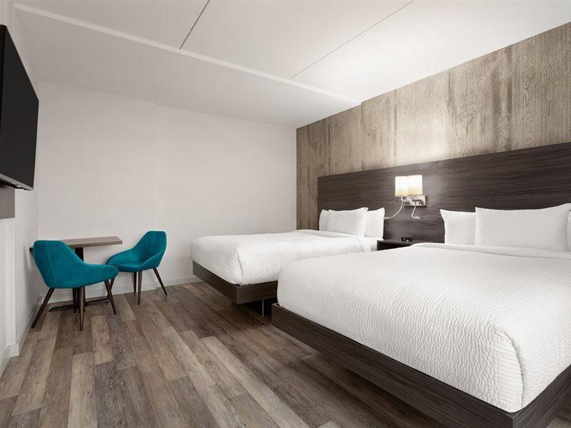 Days Inn By Wyndham Сейнт Джон Екстериор снимка